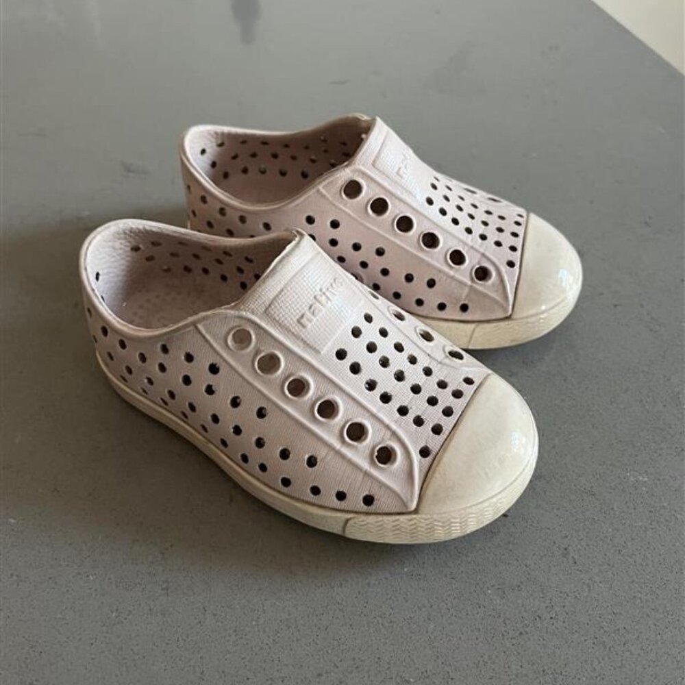 Native Jefferson Child - Dust Pink C5